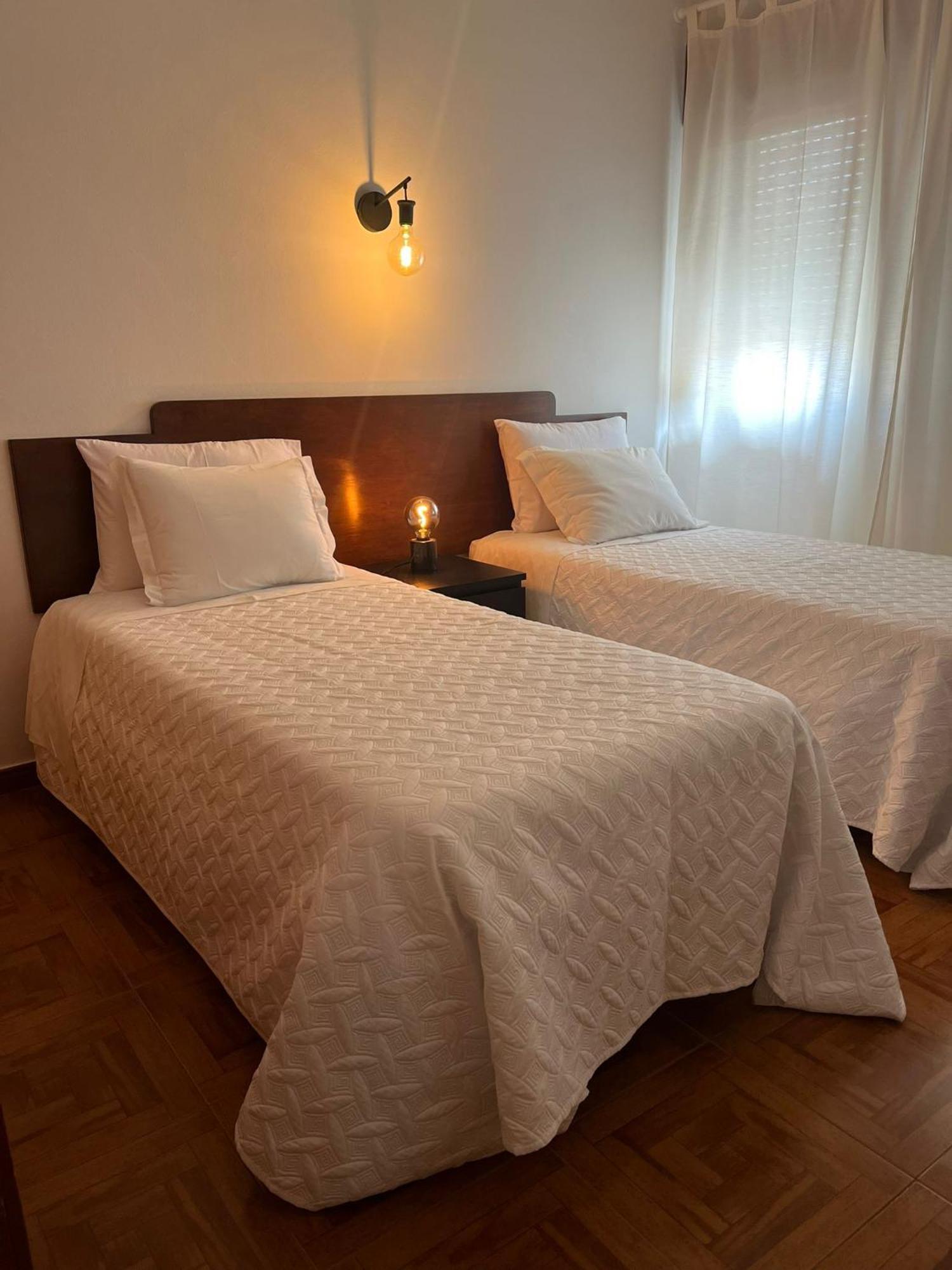 Romeu Bed & Breakfast Quarteira Exterior photo